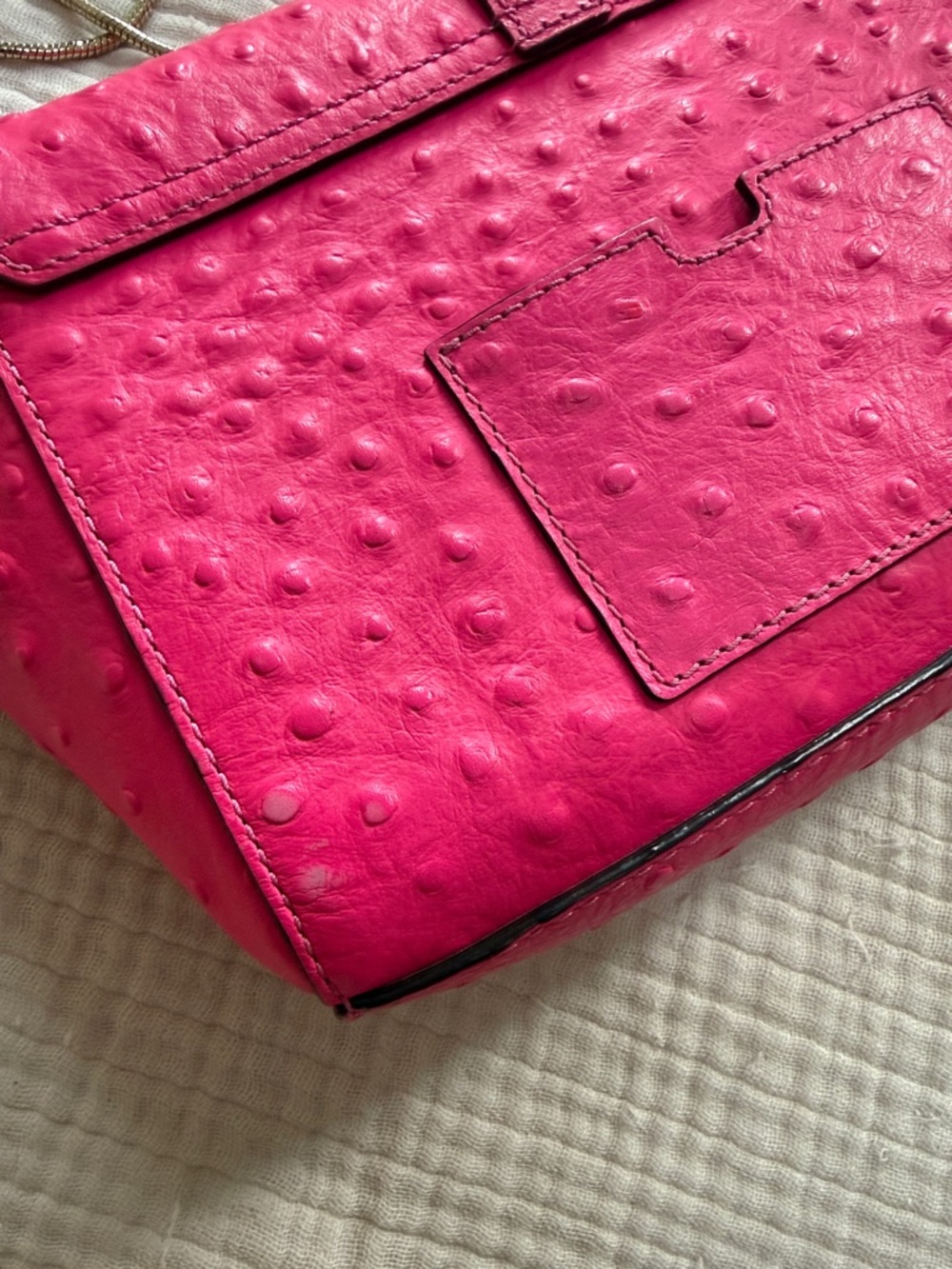 Kate Spade Hot Pink Textured Crossbody with Gold Chain - Picture 7 of 12